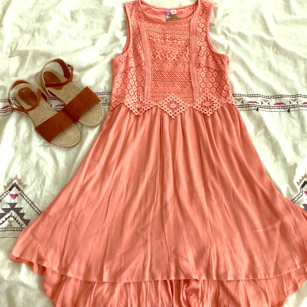 NWT Francesca’s dusty pink dress.